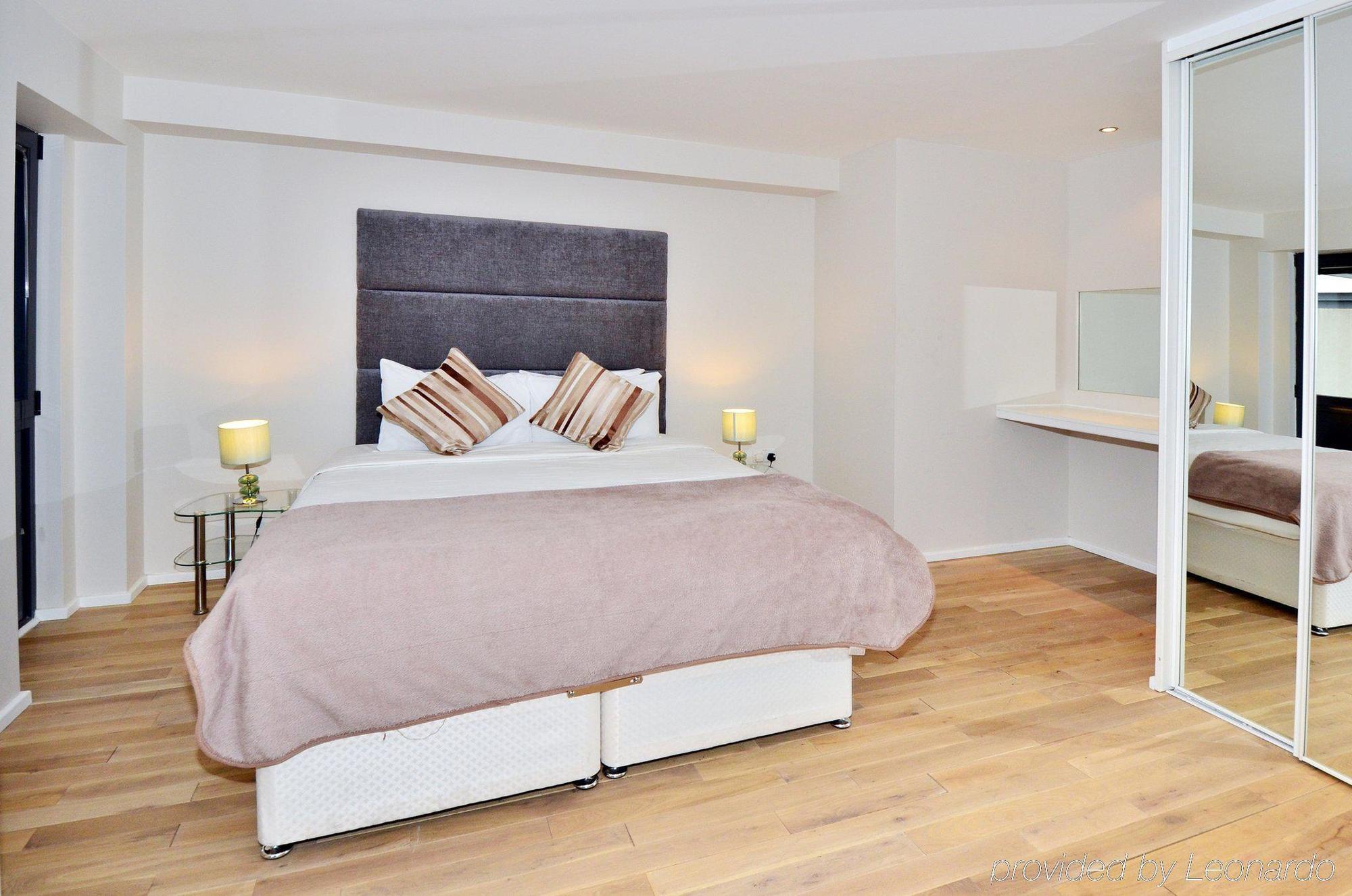 Maida Vale Aparthotel Лондон Екстер'єр фото